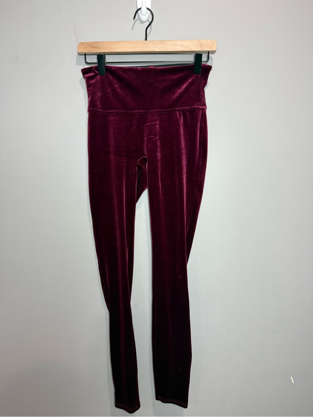 SPANX Burgundy Velvet High Rise Leggings Wine Red Stretch Pants